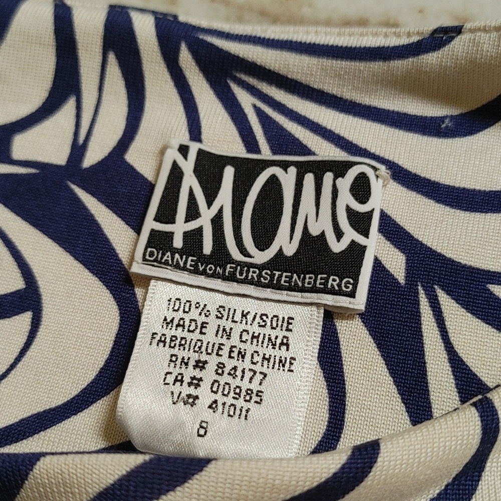 Vintage DVF Saihana Silk Dress Blue & Off-White Size 6/8 - Picture 7 of 16
